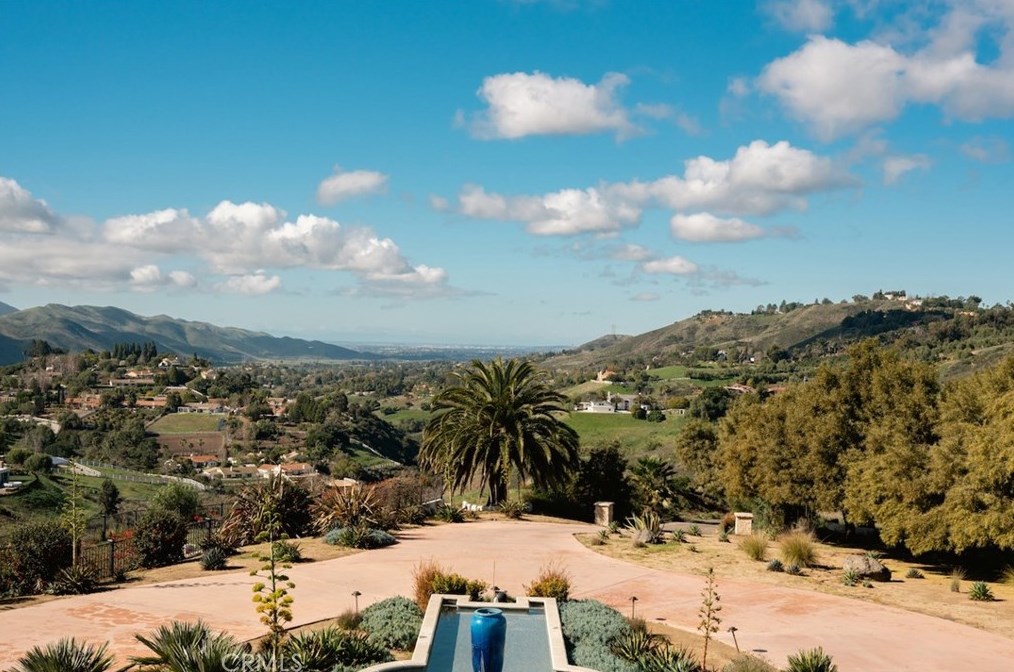 13248 Nightsky Dr, Camarillo CA  93012-9266 exterior