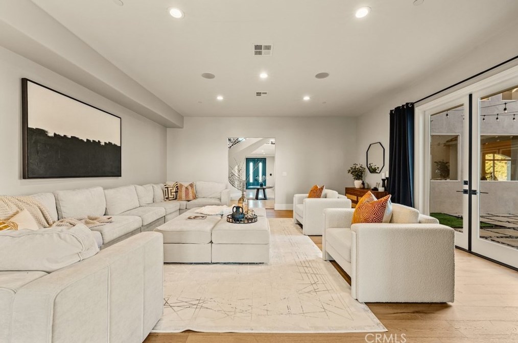 13248 Nightsky Dr, Camarillo CA  93012-9266 exterior