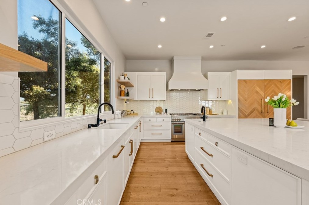 13248 Nightsky Dr, Camarillo CA  93012-9266 exterior