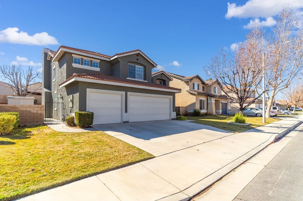 3904 Cocina Ln, Palmdale, CA 93551-2686