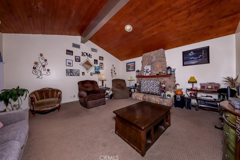 42915 Victorville Pl, Lancaster, CA 93534-6264