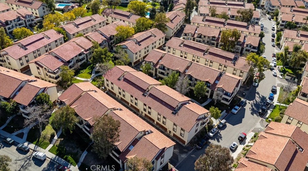 18149 Sundowner Way, Santa Clarita CA  91387-3092 exterior