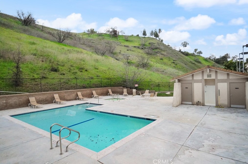 26003 Alizia Canyon Dr, Calabasas CA  91302-3424 exterior