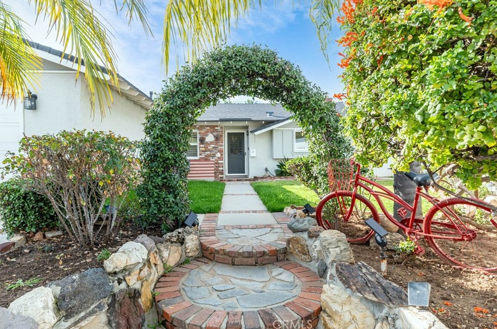 227 N Braziliana Dr, San Dimas, CA 91773
