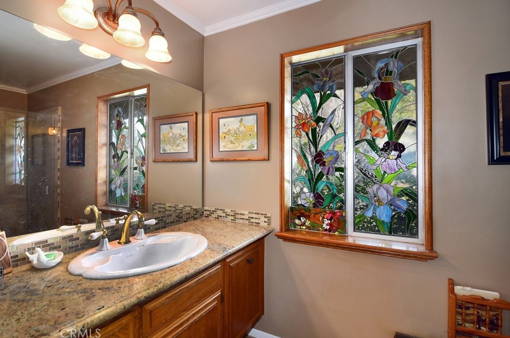 19730 Greenbriar Dr, Los Angeles CA  91356-5427 exterior