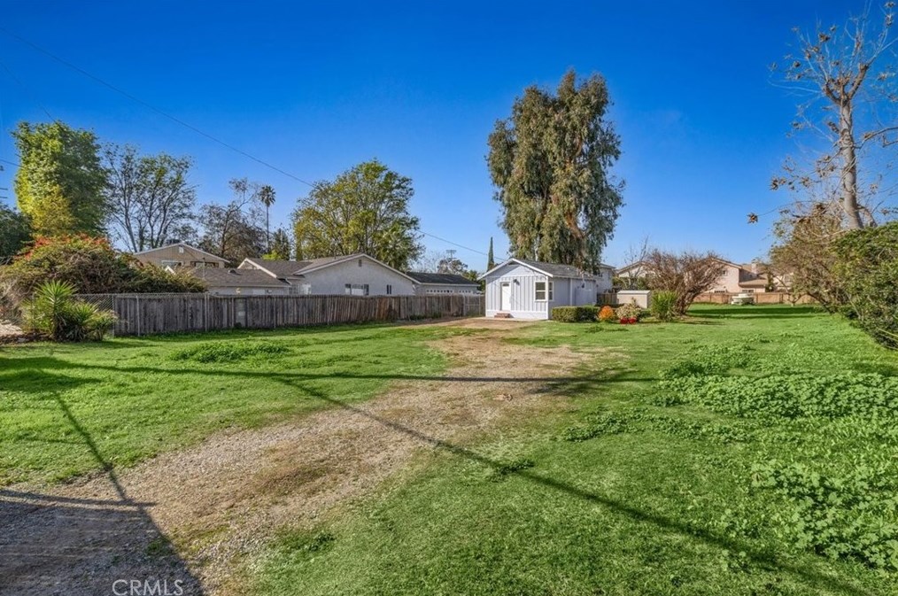 7059 De Celis Pl, Van Nuys, CA 91406