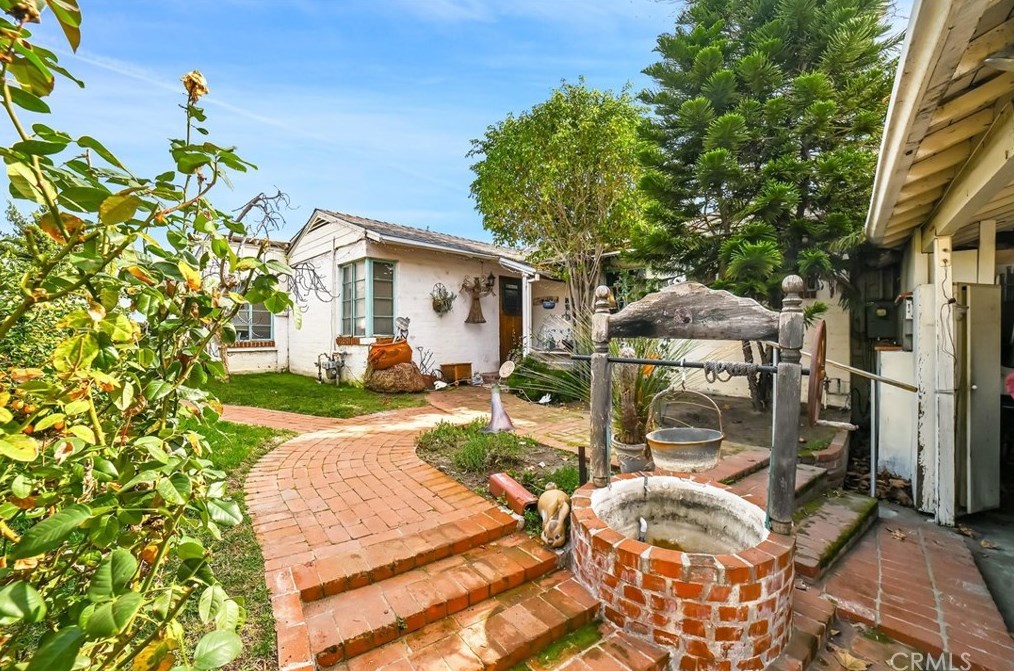 4928 Bluebell Ave, North Hollywood, CA 91607