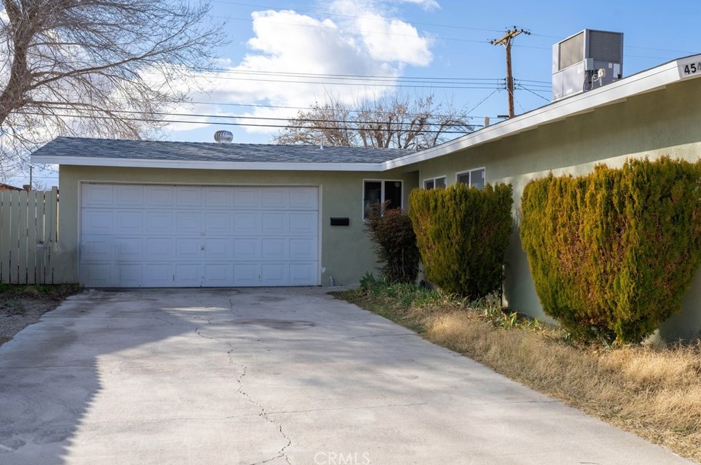 45461 Saigon Ave, Lancaster, CA 93534