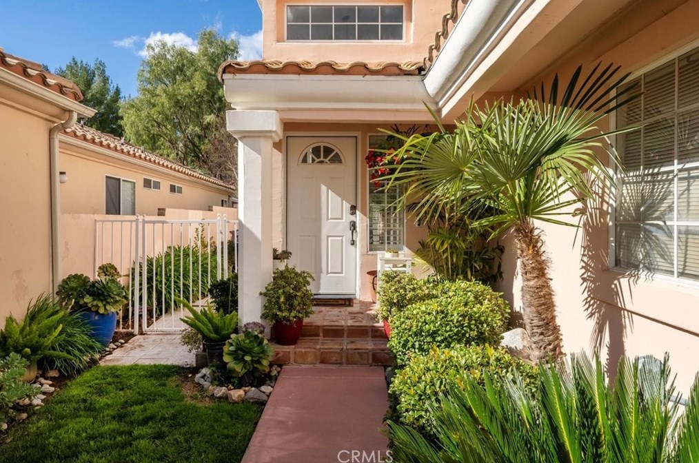 25703 Elliot Ct, Santa Clarita, CA 91381-1262