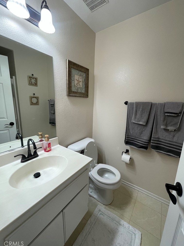 43760 58th St, Lancaster CA  93536-7153 exterior