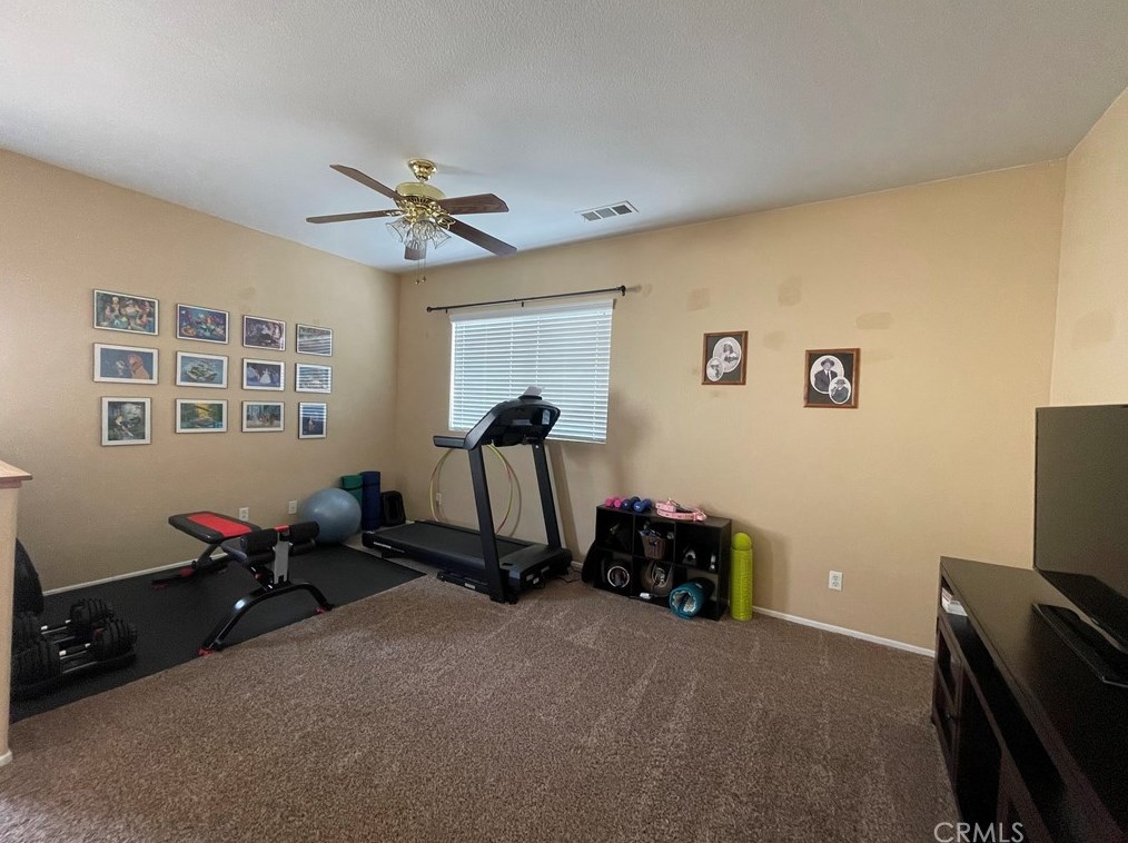 43760 58th St, Lancaster CA  93536-7153 exterior