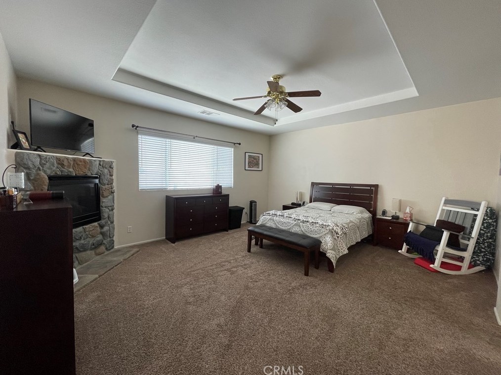 43760 58th St, Lancaster CA  93536-7153 exterior