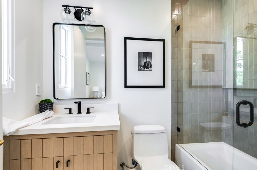 4243 Beeman Ave, North Hollywood CA  91604-1519 exterior