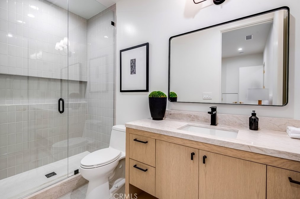 4243 Beeman Ave, North Hollywood CA  91604-1519 exterior