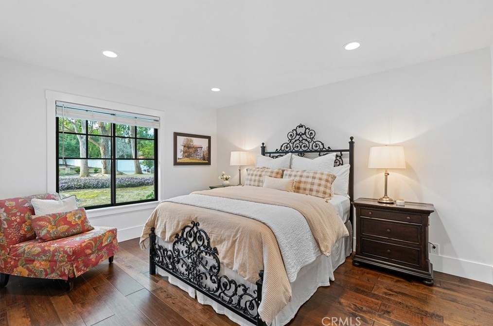 1810 Via Latina Dr, Camarillo CA  93012-8826 exterior