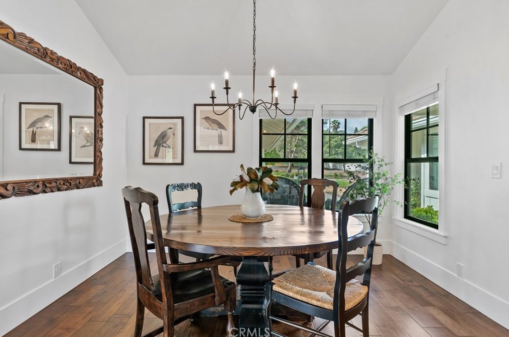 1810 Via Latina Dr, Camarillo CA  93012-8826 exterior