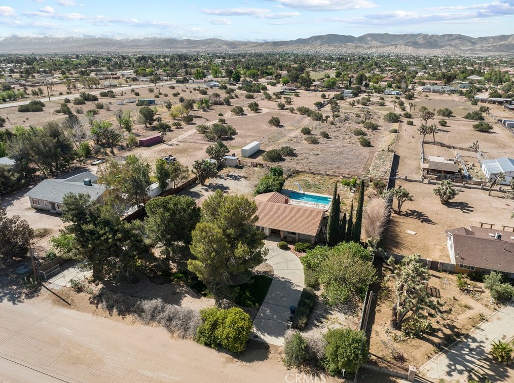 2110 Avenue, Palmdale CA  93551-0023 exterior
