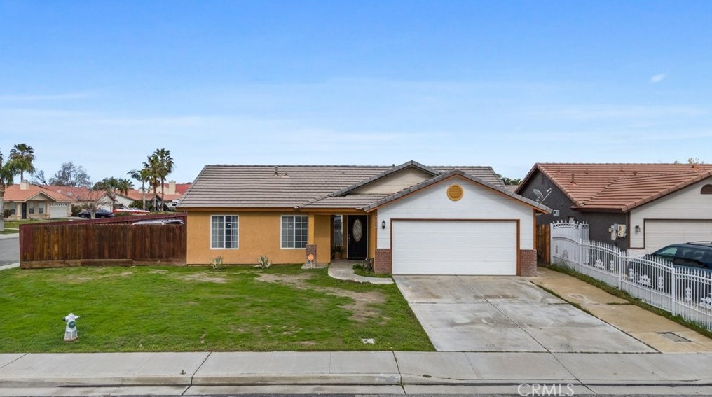 1514 Kirkwood Ave, Bakersfield, CA 93307-7218