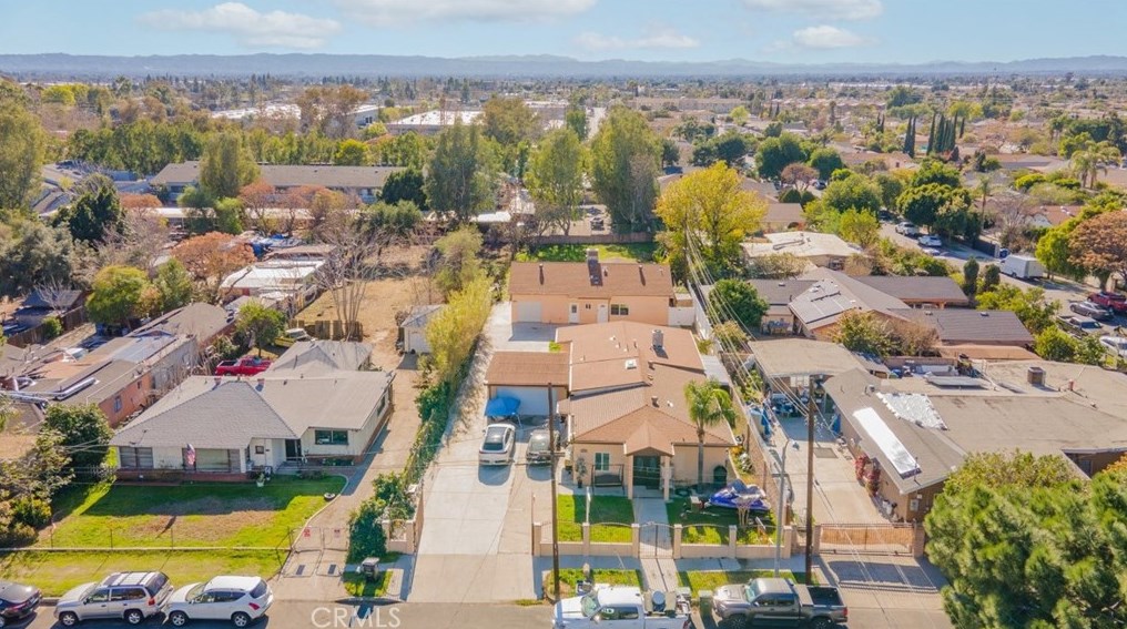 11529 Sproule Ave, Los Angeles, CA 91331-1349