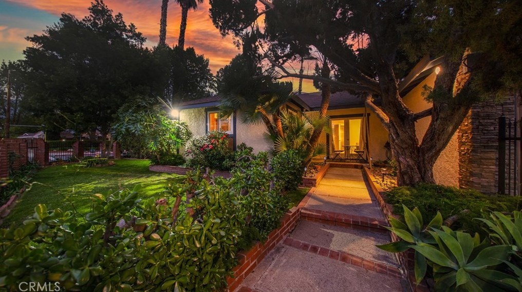 11372 Gaynor Ave, San Fernando, CA 91344