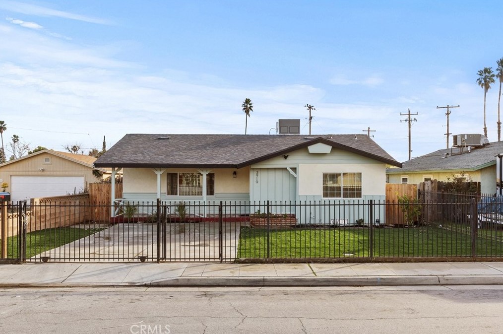 3919 Phaffle Dr, Bakersfield, CA 93309-4964
