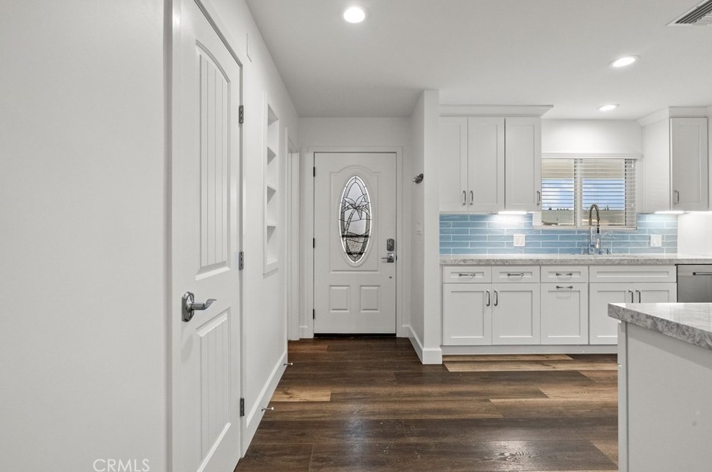 1643 Wallace St, Simi Valley, CA 93065