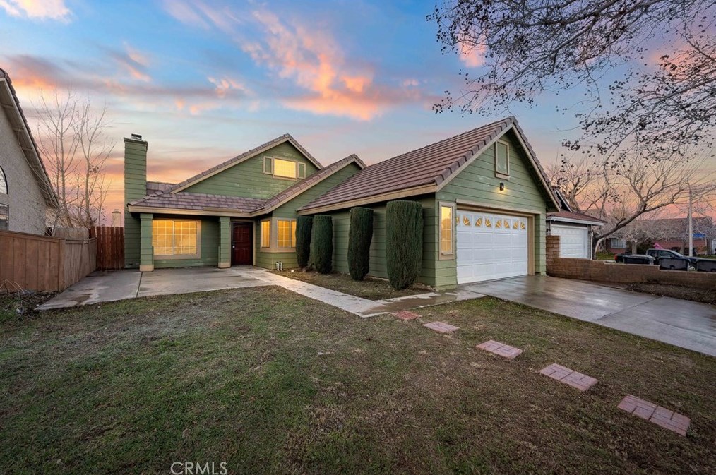 36843 Hillcrest Dr, Palmdale, CA 93552