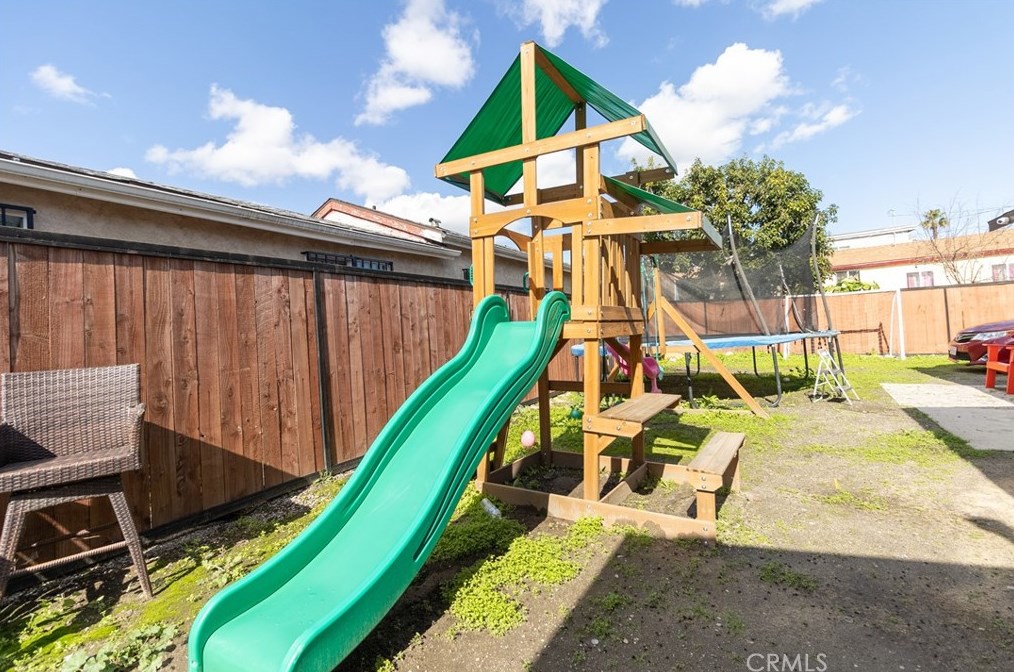 10419 Lou Dillon Ave, Los Angeles CA  90002-3751 exterior