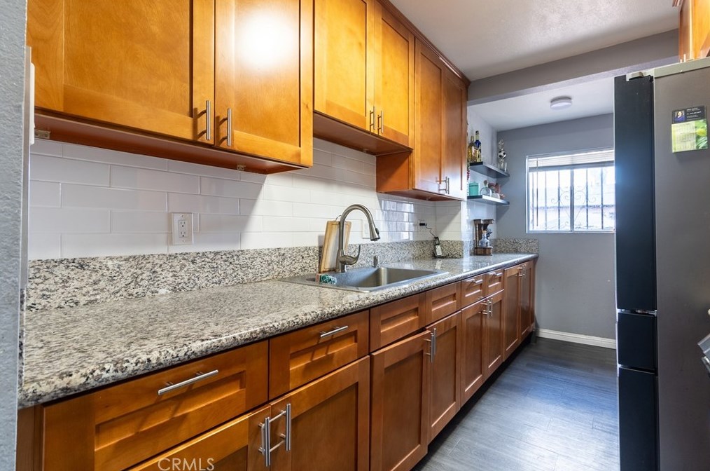10419 Lou Dillon Ave, Los Angeles CA  90002-3751 exterior