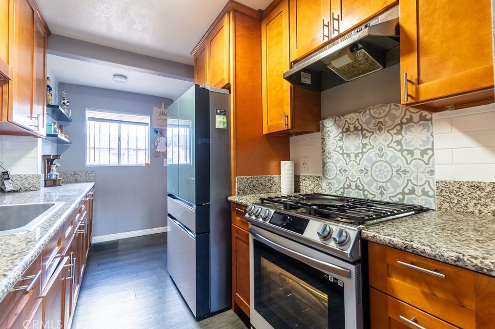 10419 Lou Dillon Ave, Los Angeles CA  90002-3751 exterior