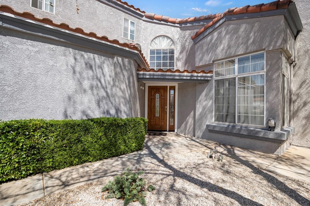 2329 Mulberry Ave, Lancaster, CA 93535-6110