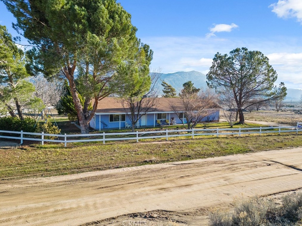 20850 Schell Ranch Rd, Caliente, CA 93518