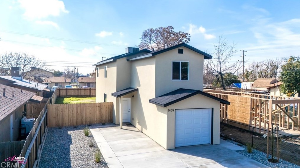 1409 Monterey St, Bakersfield CA  93306-5546 exterior