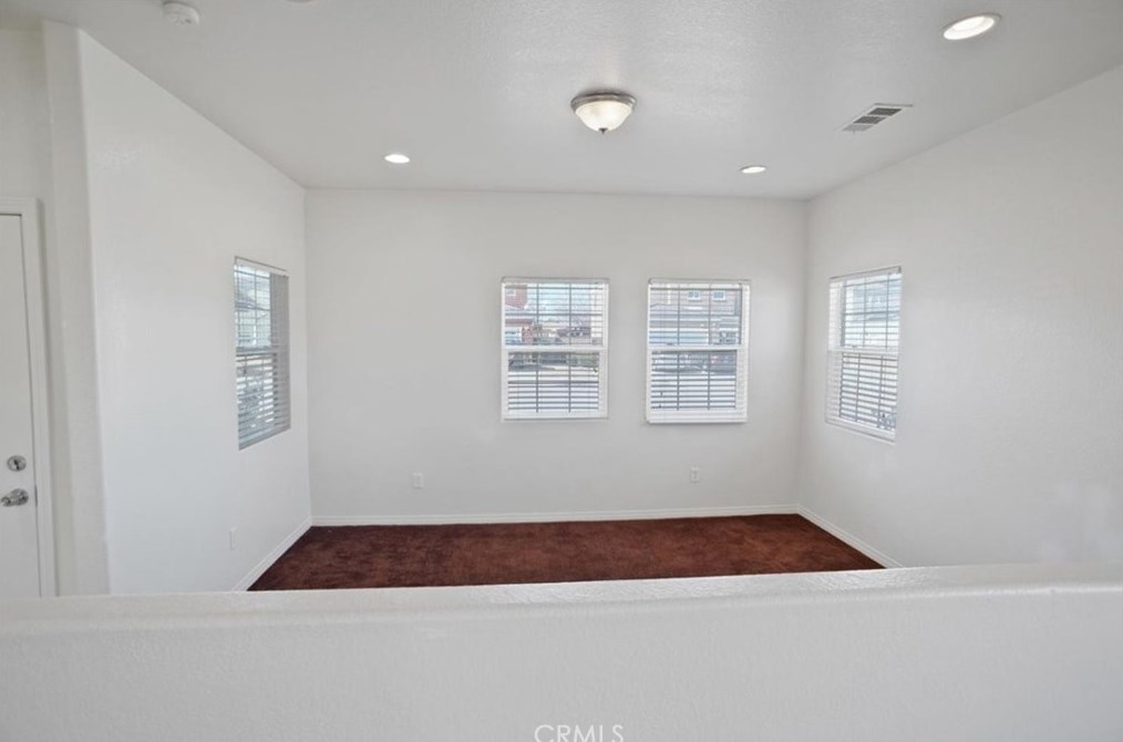 43712 Raysack Ave, Lancaster, CA 93535-4087