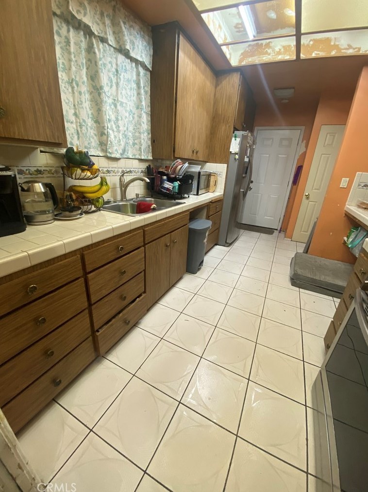 12544 Cantara St, North Hollywood, CA 91605-1248