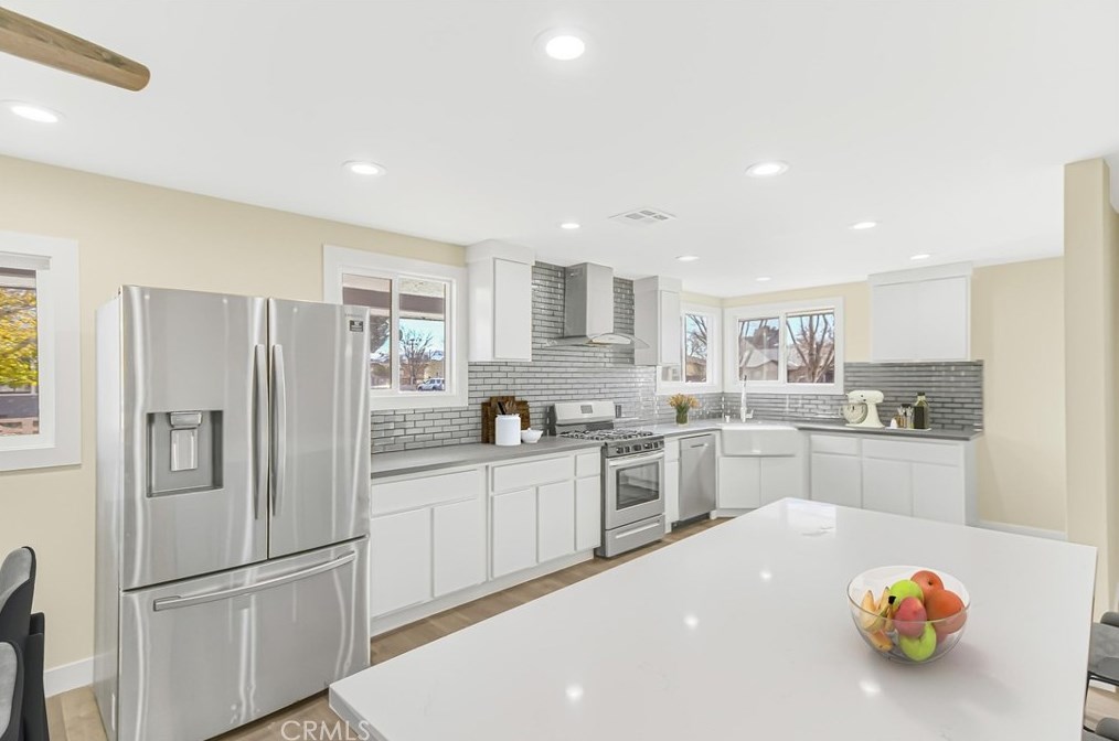 44502 Date Ave, Lancaster CA 93534-3515 exterior