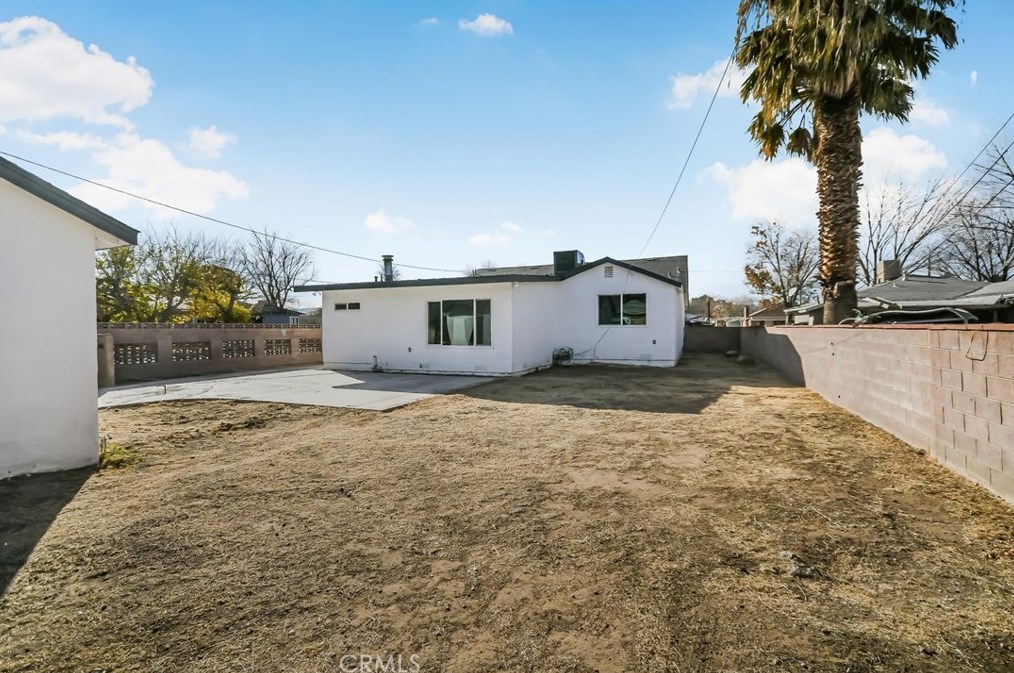 44502 Date Ave, Lancaster CA 93534-3515 exterior