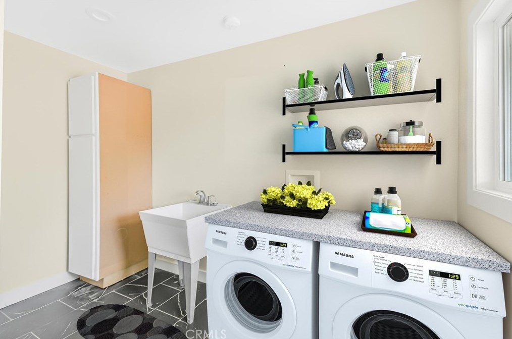 44502 Date Ave, Lancaster CA 93534-3515 exterior