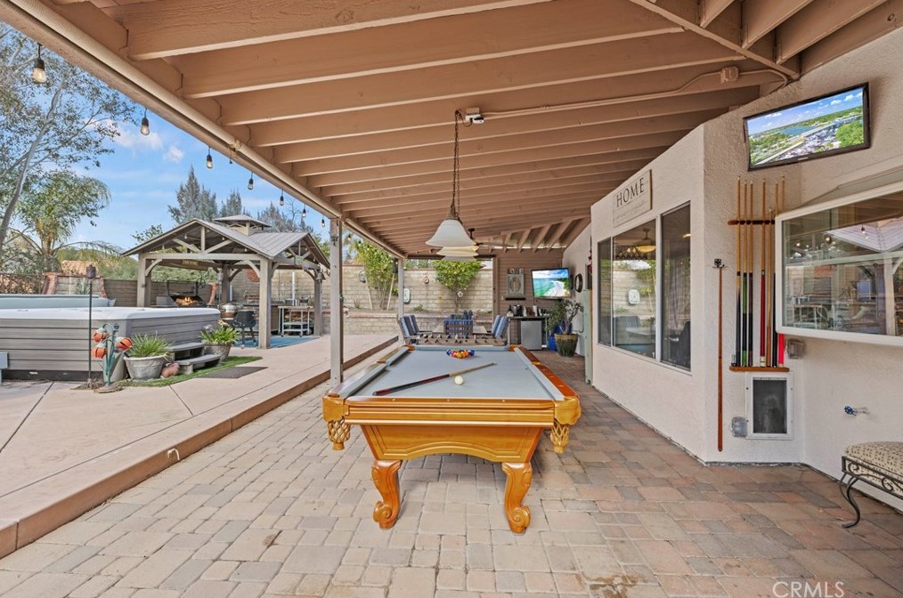 28877 Shadow Valley Ln, Santa Clarita CA  91390-1265 exterior