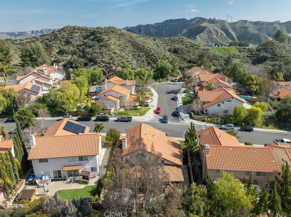 28877 Shadow Valley Ln, Santa Clarita CA  91390-1265 exterior