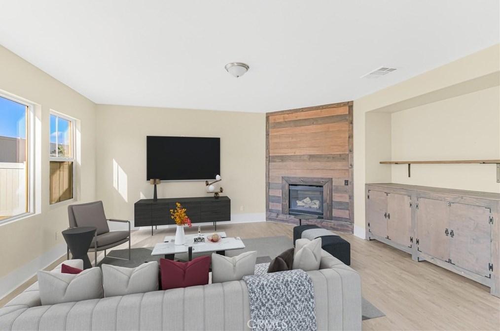 37749 Sabra Ln, Palmdale, CA 93552-4117