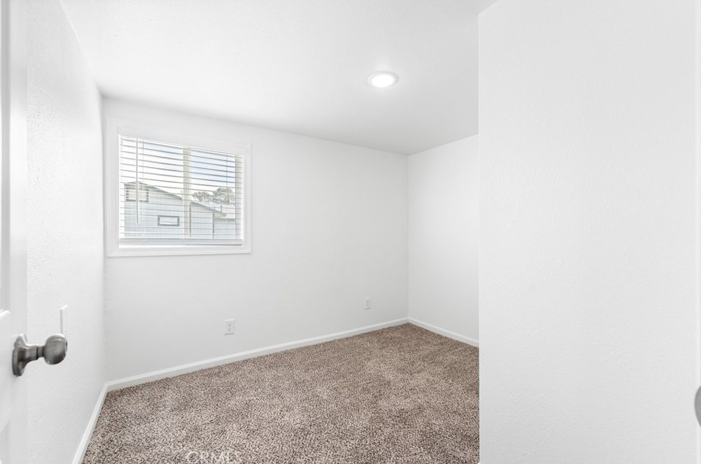 2836 Dixie St, Tropico Village CA  93560-6174 exterior