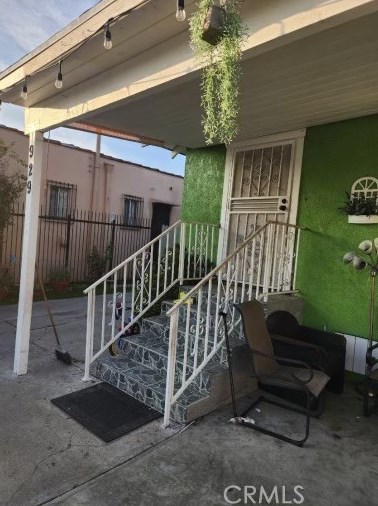 929 62nd St, Los Angeles, CA 90001-1507
