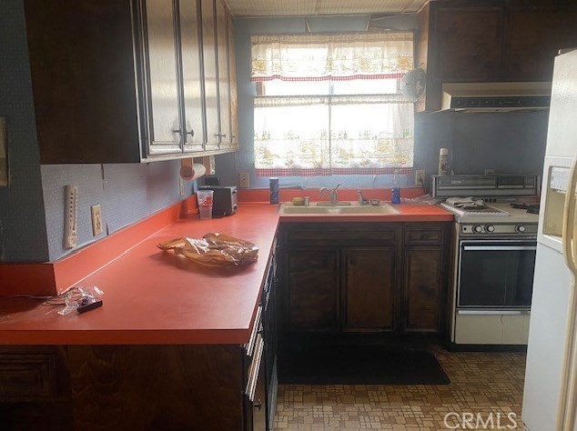 12022 Lorne St, North Hollywood, CA 91605-1407
