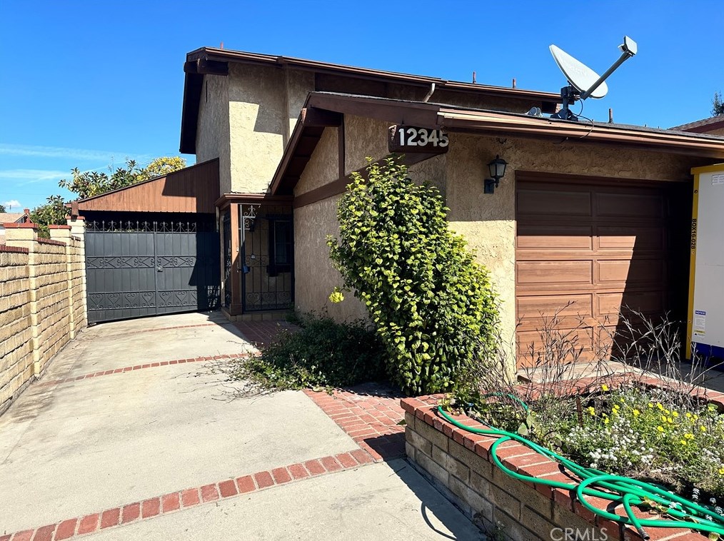 12345 Cohasset St, North Hollywood, CA 91605