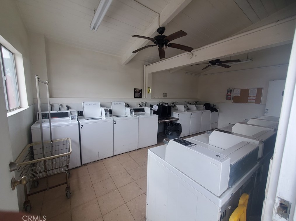 6545 Wilbur #25, Los Angeles, CA 91335