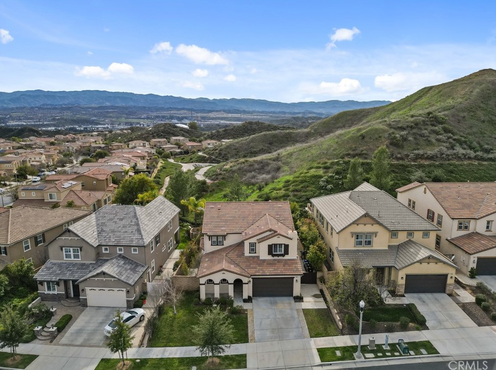 28817 Bellows Ct, Santa Clarita, CA 91354-1114