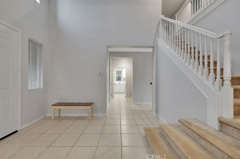 28544 Redwood Canyon Pl, Santa Clarita CA  91390-5726 exterior