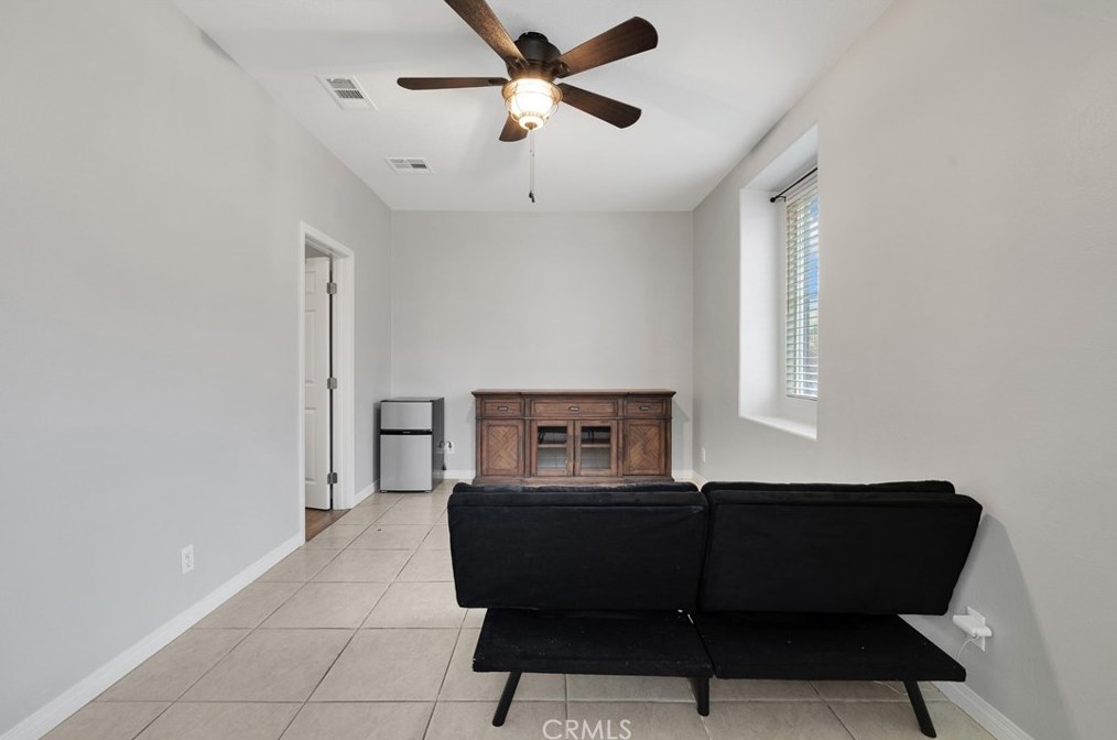 28544 Redwood Canyon Pl, Santa Clarita CA  91390-5726 exterior