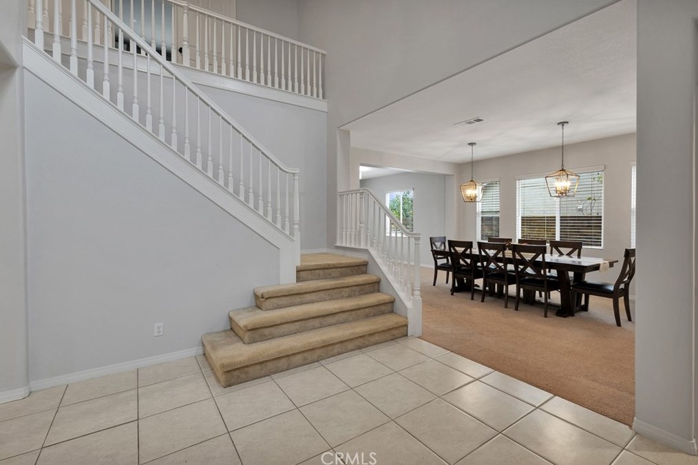 28544 Redwood Canyon Pl, Santa Clarita CA  91390-5726 exterior